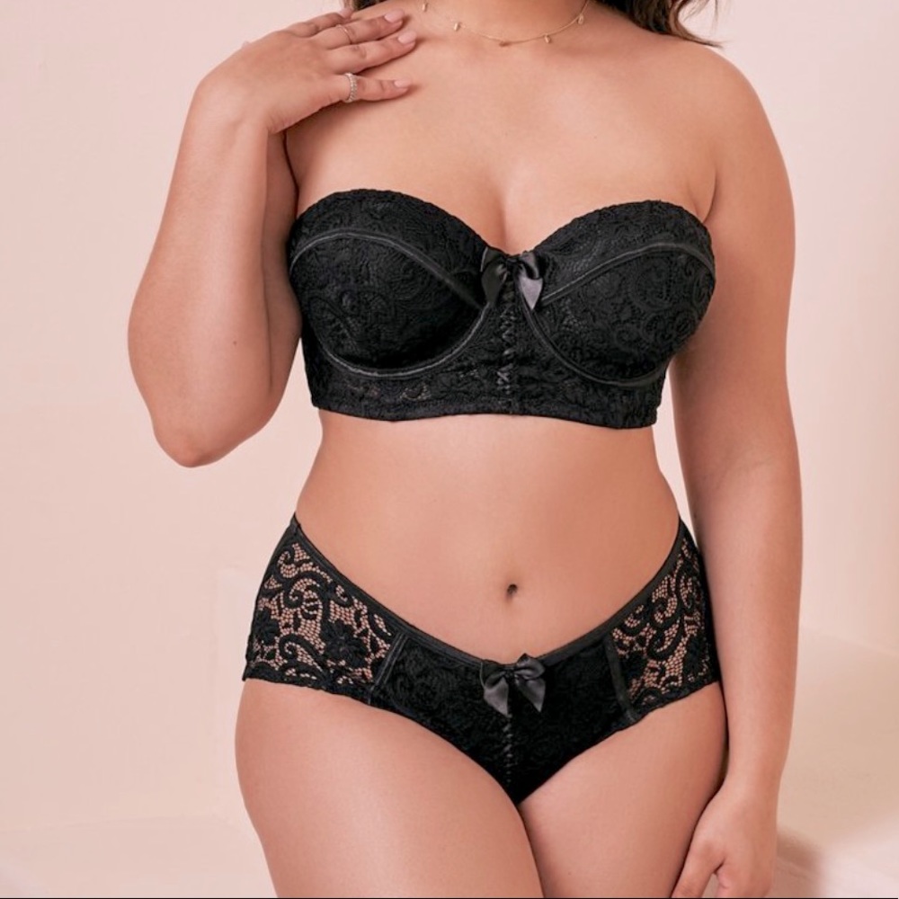 Azura Contour Plus Bra and Panty Set!
